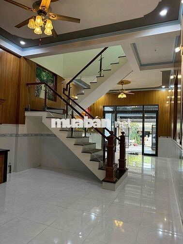 Cho Thuê nhà nguyên căn đường bình chuẩn 72, 3 phòng ngủ 2wc