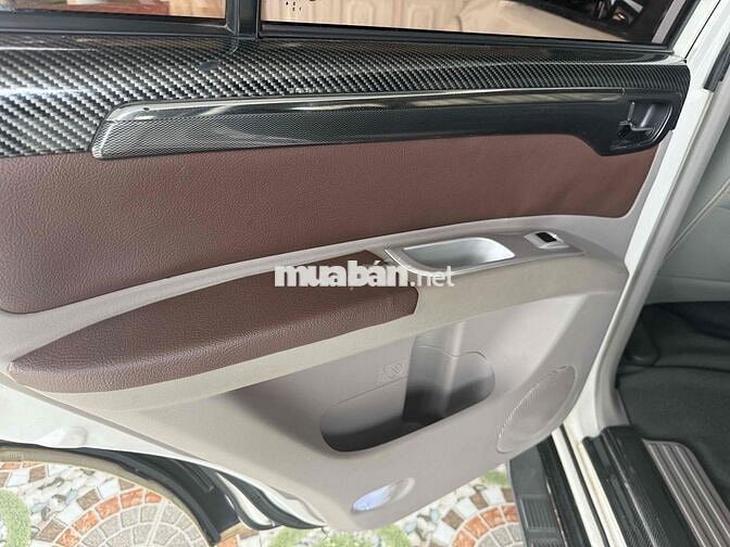 Mitsubishi Pajero Sport Trắng