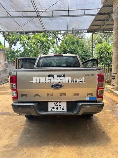 Ford Ranger XLS 1 cầu Vàng cát