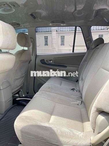Toyota Innova 2016 Vàng cát