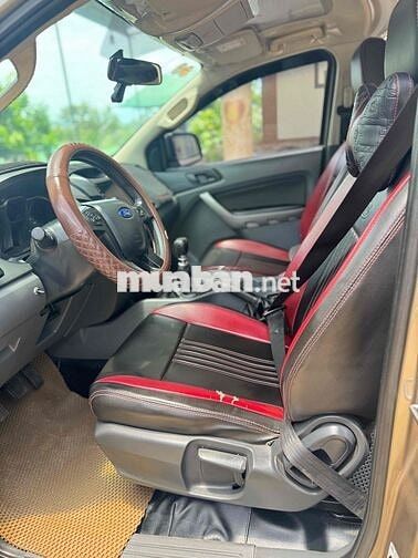 Ford Ranger XLS 1 cầu Vàng cát