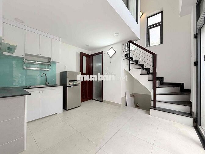 NHÀ NGUYÊN CĂN 2PN 2WC MỚI HẺM OTO FULL NỘI THẤT NGAY BẮC HẢI Q10
