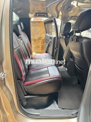 Ford Ranger XLS 1 cầu Vàng cát