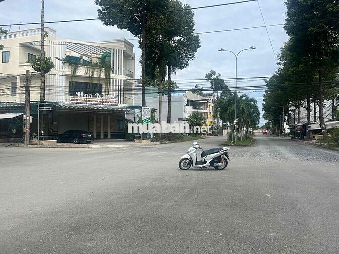 bán Cặp nền GÓC trục chính thông ra VÕ NGUYÊN GIÁP kdc Diệu hiền