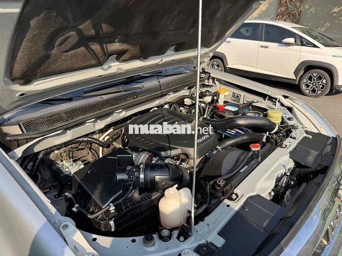 Isuzu MUX B7 1.9 TURBO 2021 Bạc