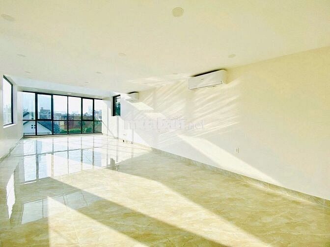 NHÀ MỚI SÀN SUỐT - Nguyễn Tri Phương, Q.10 - Thang Máy - DTSD 500m2