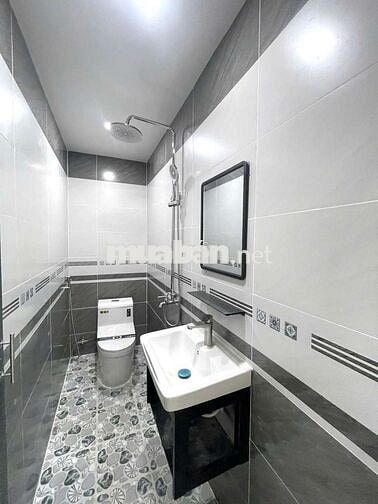 NHÀ BÁN LÊ VĂN QUỚI 4X10 VỊ TRÍ SIÊU ĐẸP 