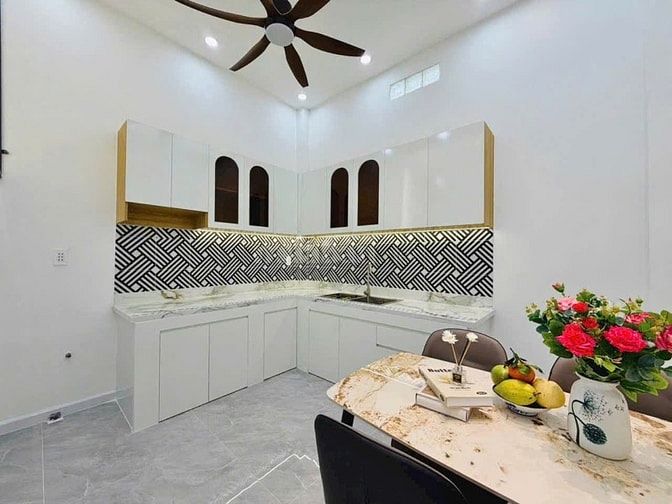 BÁN GẤP - QUANG TRUNG - GẦN NGÃ 5 - SÁT SÂN BAY - 35 M2 - 4.79 TỶ