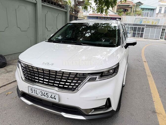 Kia Carnival Signature 2024 Trắng 17.000 km