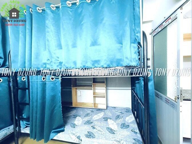 KTX sạch sẽ, Phòng 4-6 người,  Ngay Đường Dương Quảng Hàm mở rộng