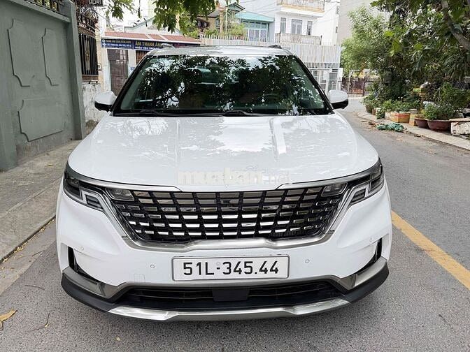 Kia Carnival Signature 2024 Trắng 17.000 km