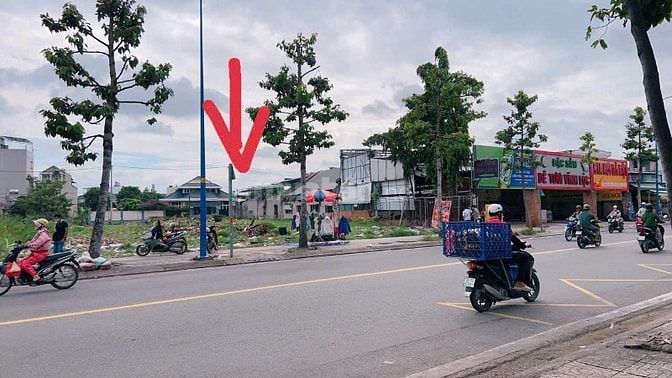 Bán đất 2.000m mặt tiền Lê Thị Hà Hóc Môn TP. HCM, có 500 thổ cư.