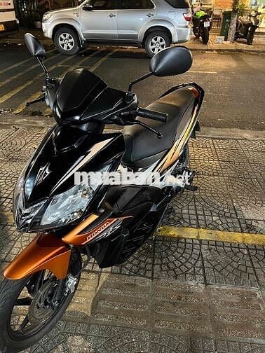 Honda Air Blade Đen cam