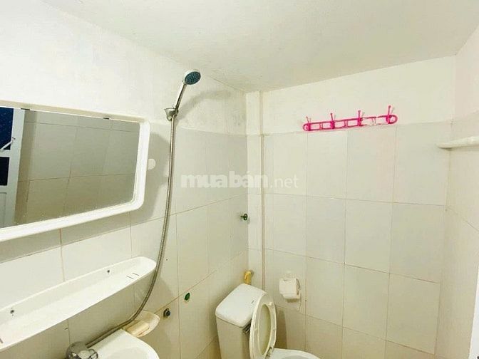 Trống p406 nhà số 8 ngõ 33 phú mỹ , Mỹ Đình 2, quận Nam Từ Liêm