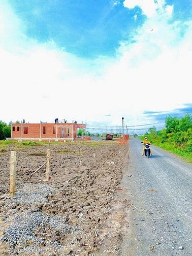 Bán đất tại Đường Tỉnh Lộ 818, Long An, 550 triệu, 150 mv thổ cư .