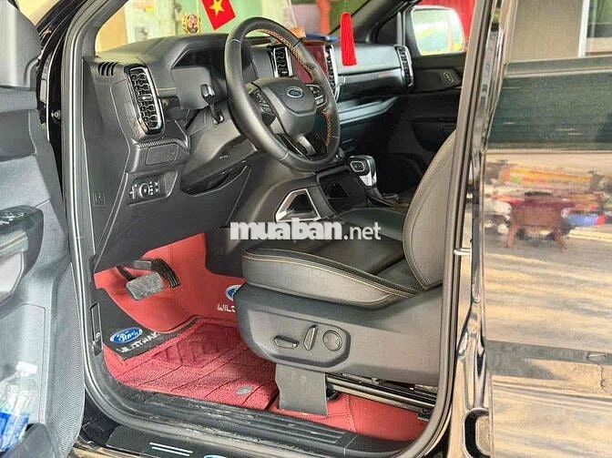Ford Ranger Wildtrak 2024 Đen 25.000 km