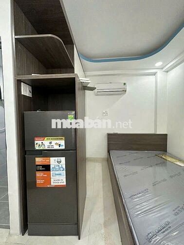 Phòng full nội thất gần quận 1