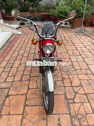 Honda SS50 Đỏ
