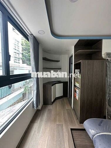 Phòng full nội thất gần quận 1
