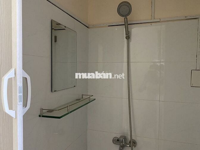 Phòng như hình gần chợ Bà Chiểu có máy lạnh, máy nước nóng