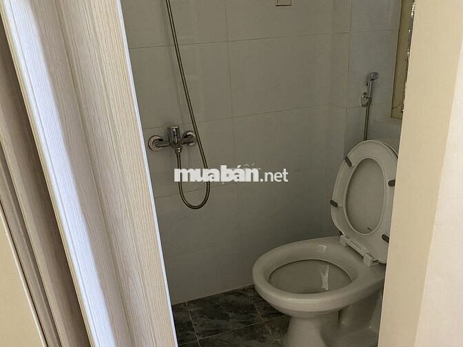 Phòng như hình gần chợ Bà Chiểu có máy lạnh, máy nước nóng