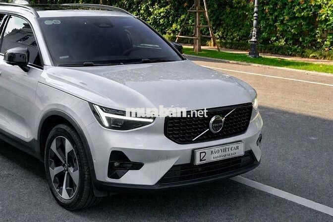 Volvo XC40 2025 - BH/Bảo dưỡng Free 2030 - Bản Đủ