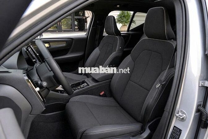Volvo XC40 2025 - BH/Bảo dưỡng Free 2030 - Bản Đủ