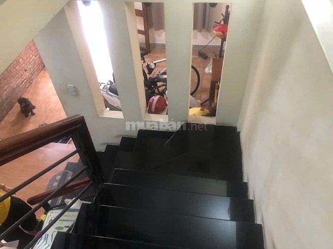 Bán nhà mặt tiền tương lai Nguyễn Thượng Hiền Q3 dt 4,4x14m 5 tầng.