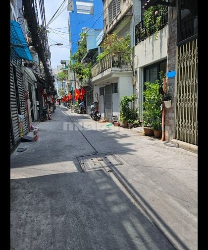 Bán nhà mặt tiền tương lai Nguyễn Thượng Hiền Q3 dt 4,4x14m 5 tầng.
