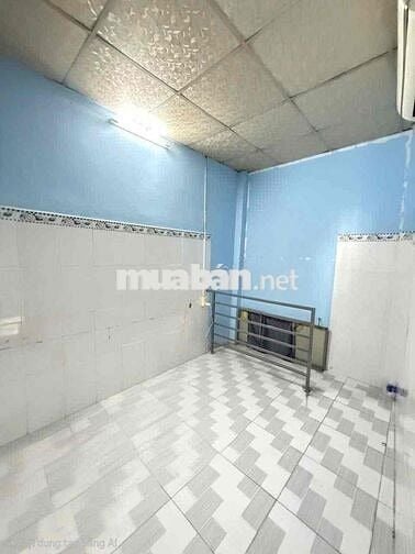 Gởi ACE phí 2%..Bán nhà xây 2 lầu, 2 ban công, 2 p.ngủ..Giá tốt tại Q7