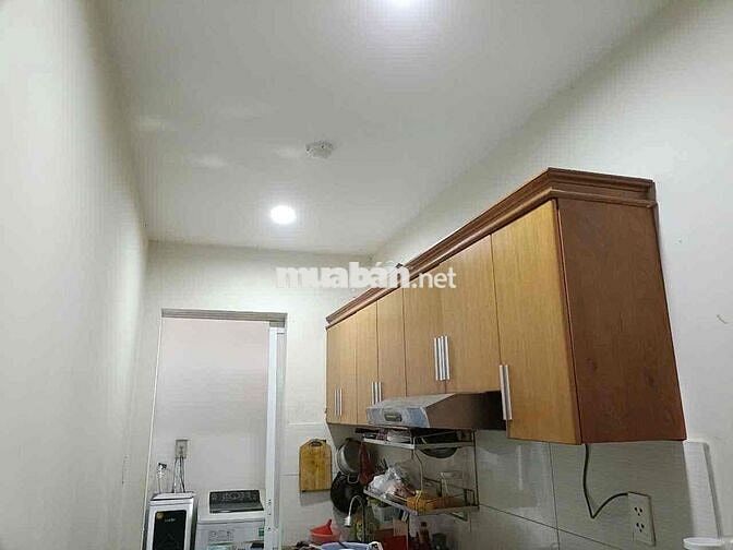 cho thuê lâu dài. Đối diện chung cư là trường Liên cấp Thới An