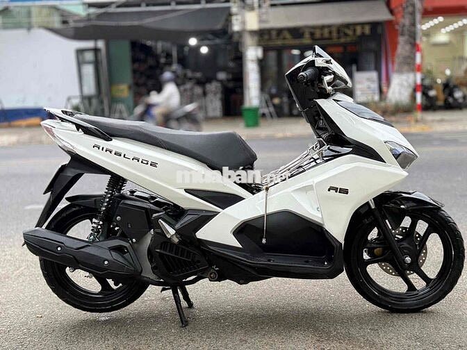 Honda Air Blade 2017 Trắng đen