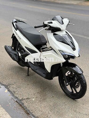 Honda Air Blade 2017 Trắng đen