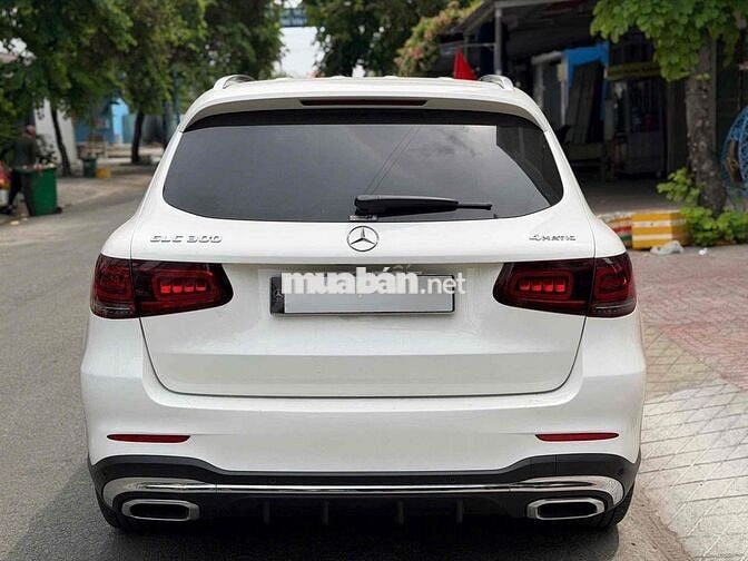 Mercedes-Benz GLC300 2021 Trắng kem siêu mới