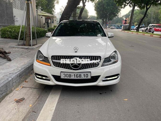 Mercedes-Benz C250 2011 màu trắng