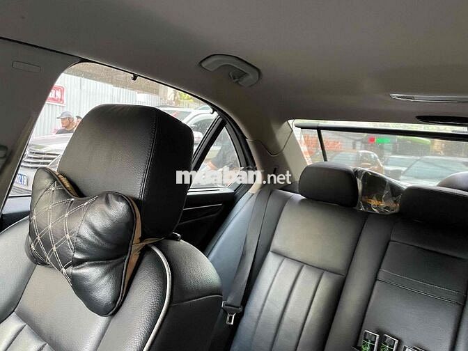 Mercedes-Benz C250 2011 màu trắng