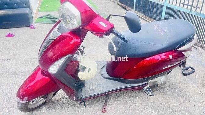 Yamaha Grande màu Đỏ siêu êm tiết kiệm nhiên liệu
