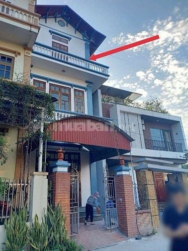 Chủ gửi bán lô đất 72m tặng kèm nhà 3 tâng xây kiên cố thiết kế đẹp ản