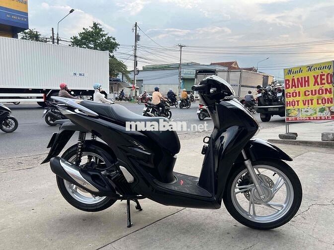 Honda SH 125 Đen bóng bán trả góp