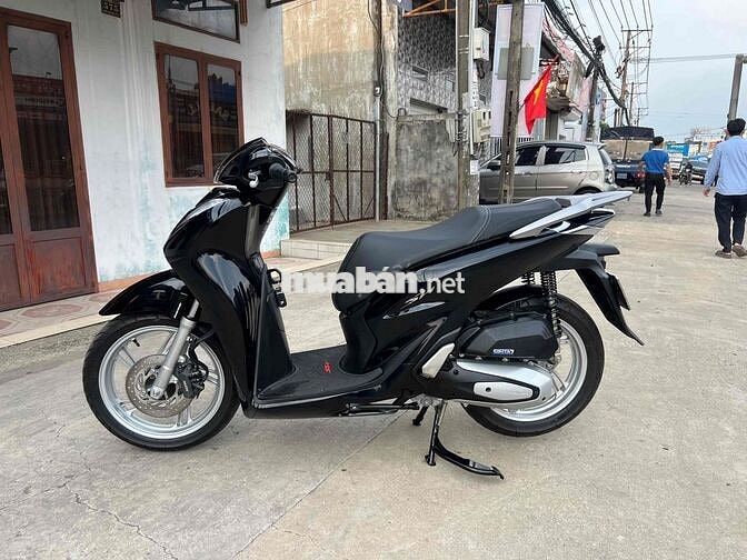 Honda SH 125 Đen bóng bán trả góp