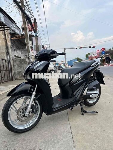 Honda SH 125 Đen bóng bán trả góp