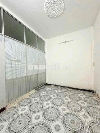 Nhà 5x20m mặt tiền hẻm ô tô đường Lý Tự Trọng