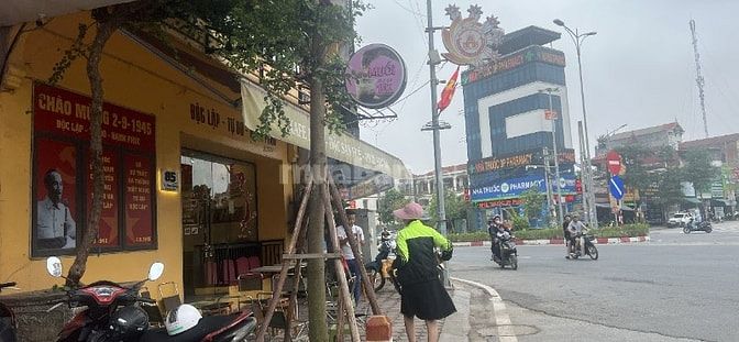 Chủ gửi bán lô đất 72m tặng kèm nhà 3 tâng xây kiên cố thiết kế đẹp ản