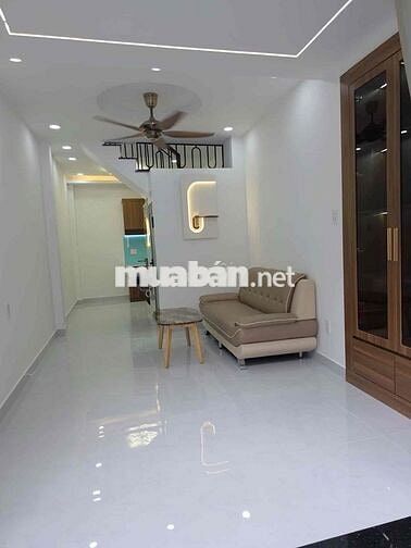 SÁT MT LẠC LONG QUÂN NHÀ MỚI HIỆN ĐẠI MÀ CHỈ NHỈNH 3Đ