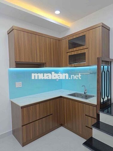 SÁT MT LẠC LONG QUÂN NHÀ MỚI HIỆN ĐẠI MÀ CHỈ NHỈNH 3Đ