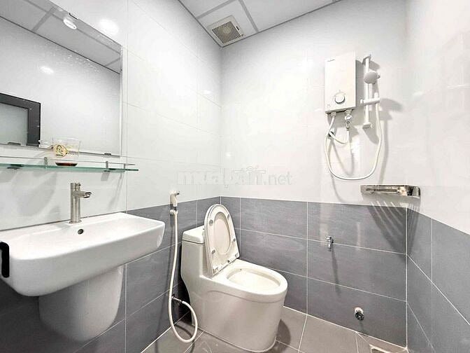 Cho Thuê Phòng 25m2 Gác Lửng Cửa Sổ_Thang Máy MT Bắc Hải Quận 10