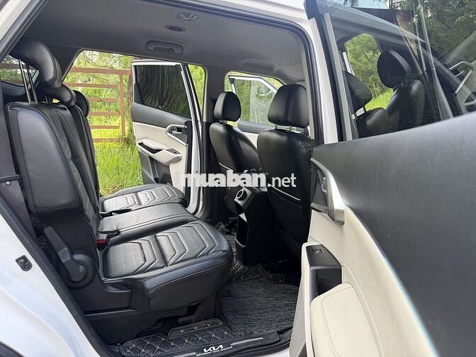 Kia Carens 2023 7 chỗ 51000km Trắng