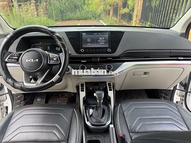 Kia Carens 2023 7 chỗ 51000km Trắng