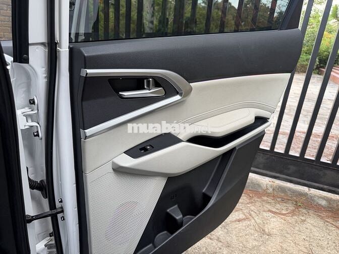 Kia Carens 2023 7 chỗ 51000km Trắng
