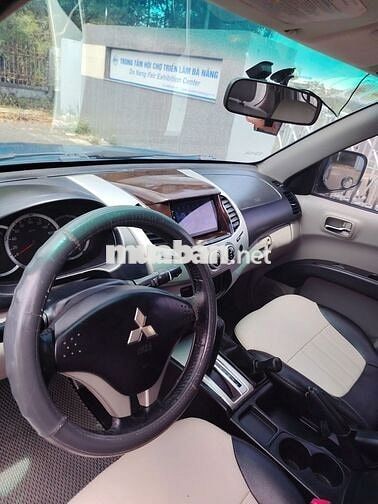 Bán Tải Mitsubishi Triton 2010 -2 cầu - số tự động